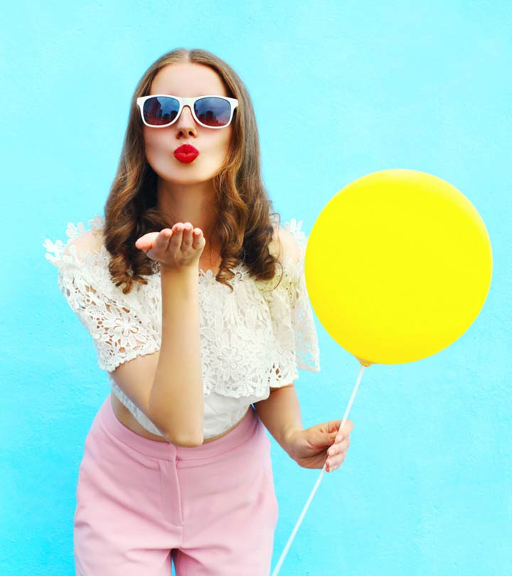 Woman In Middle Part Hairstyle Woman In Middle Part Hairstyle