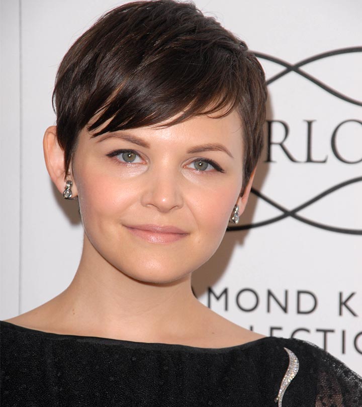 A round-face-cut girl with a short hairstyle