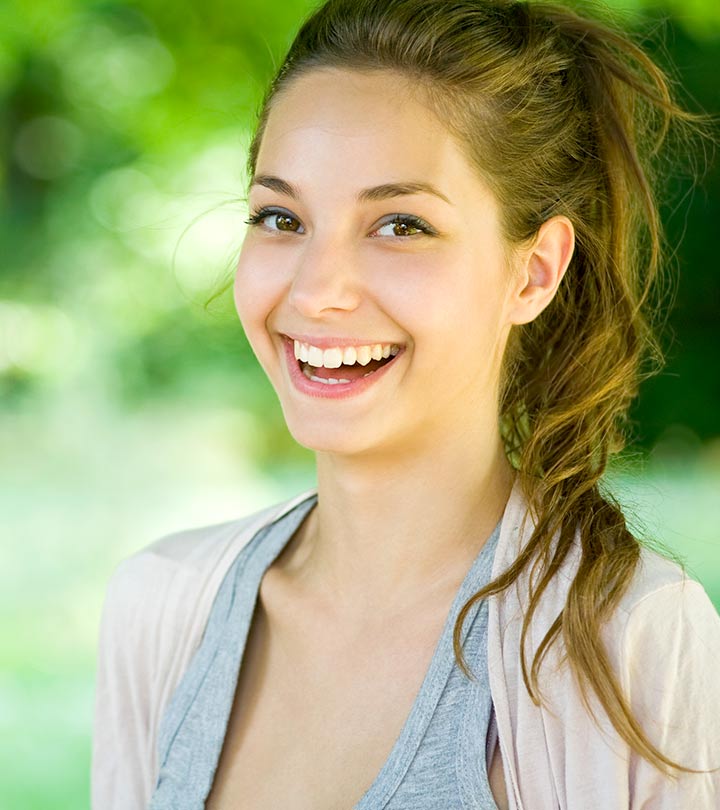 A smiling women A smiling women
