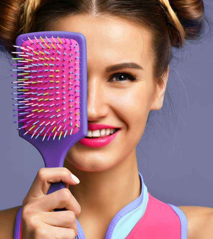 Women Cleaning Hair Brush Women Cleaning Hair Brush