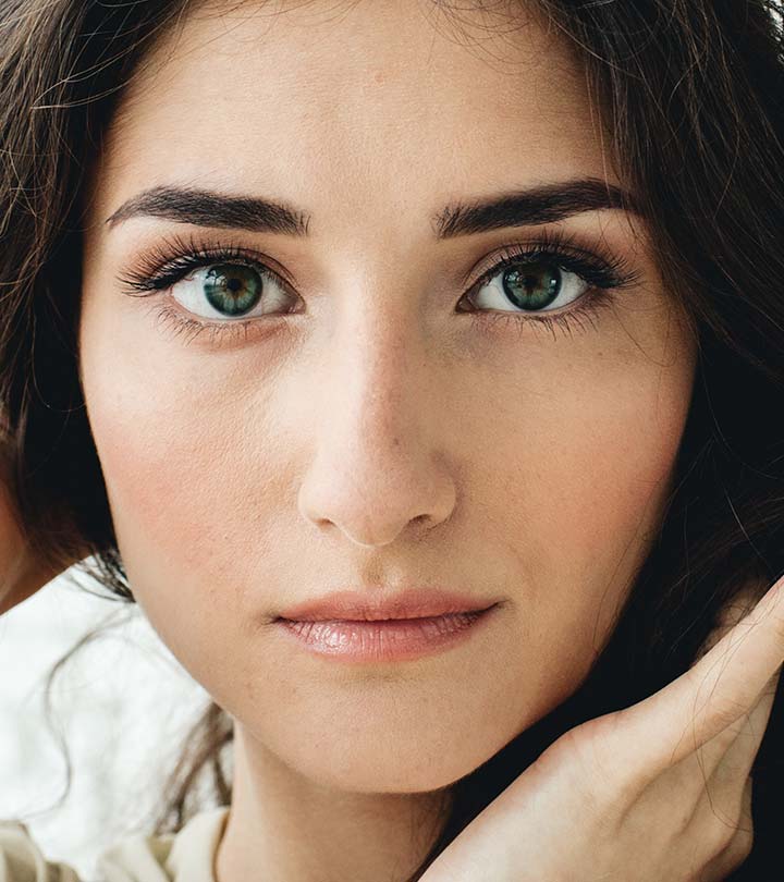 A woman with tightline eyes