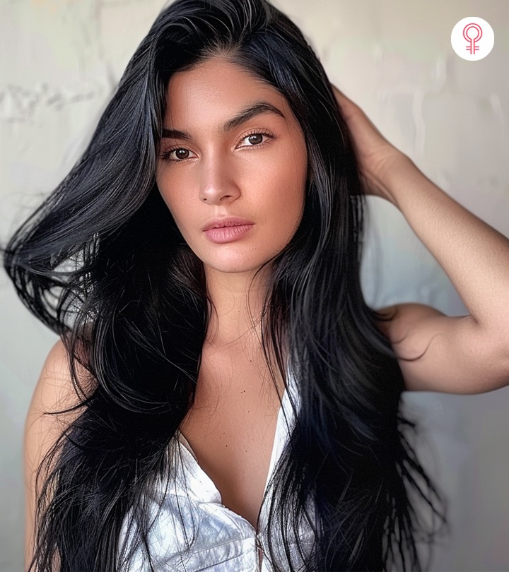 How To Use Henna And Indigo To Dye Your Hair Black And Brown All the smart tips you will ever need to darken your hair with natural ingredients.