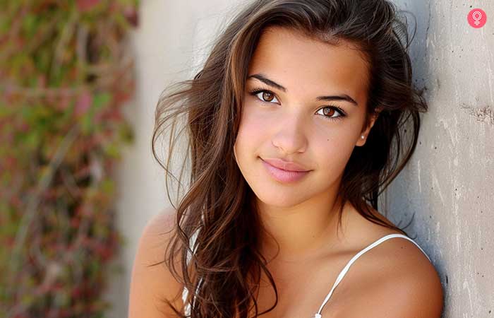 Silver and gold tones look good on olive skin tone